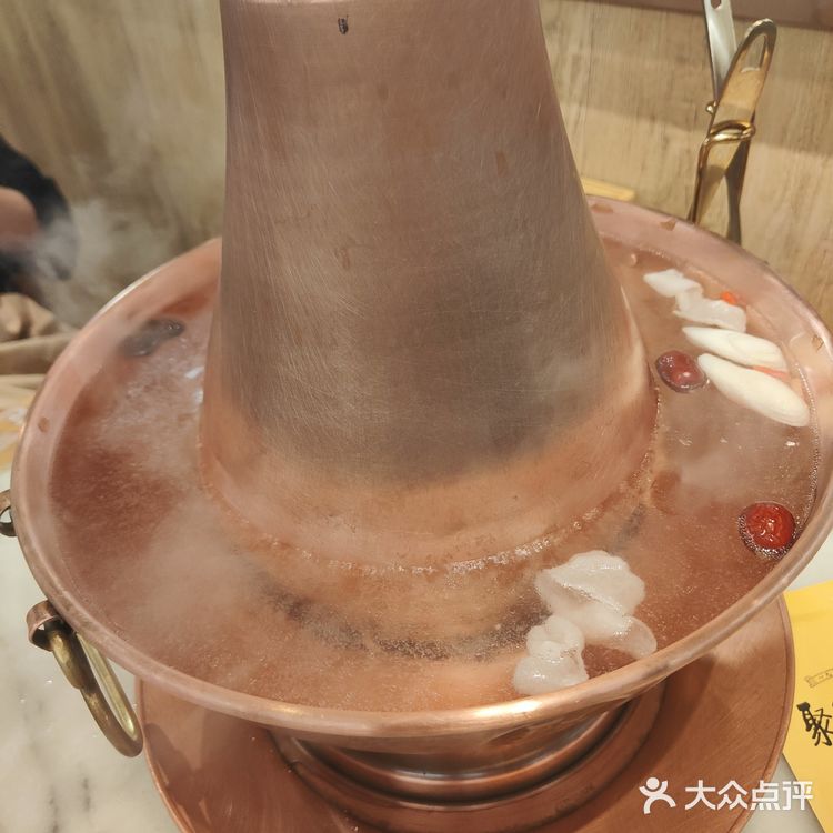 下雨天是不是🉐涮点[呲牙]