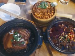 -有红鸡毛店·砂锅菜(抚琴夜市店)