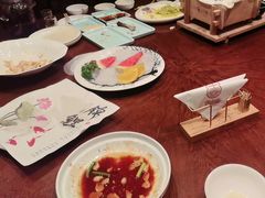 -唐山宴百姓府邸院落中餐