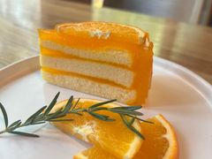 -Chom Cafe and Restaurant