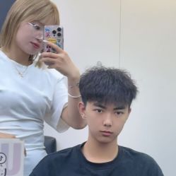 -藤野造型专业烫染接发