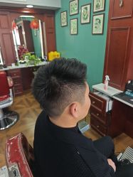 -尚逸男士理发馆·专注男发