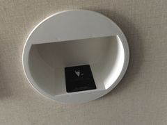 -桔子酒店(上海西藏北路地铁站店)