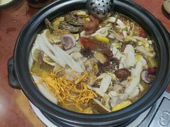 -菌之家·专业纯野生菌火锅·特色炒菌