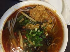 -水平有限螺蛳粉(宏达大厦店)