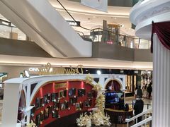 -宝龙城(杭州滨江店)