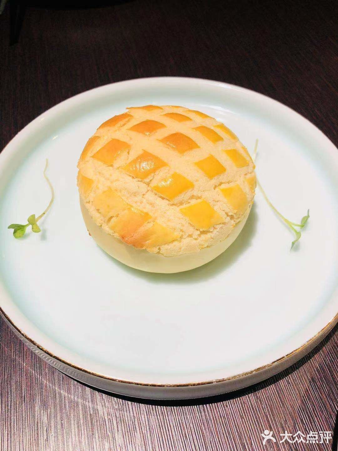 鸡爪吃起来也比较糯的，吃火锅太多了