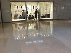 -STUART WEITZMAN(静安嘉里中心店)