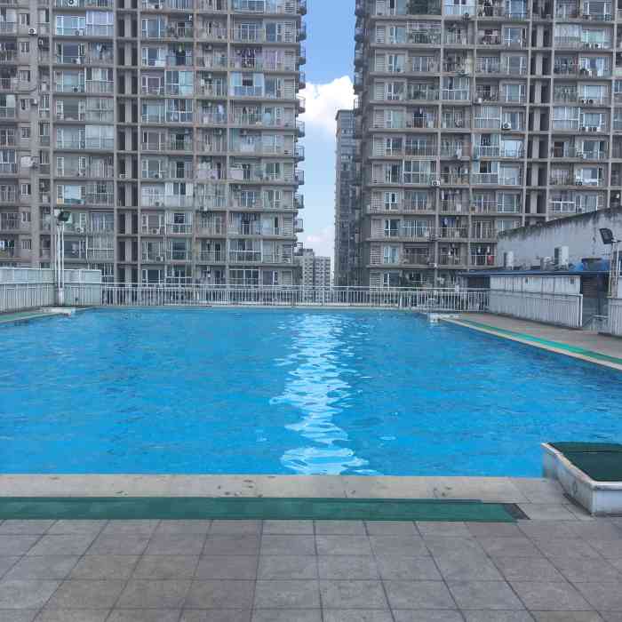 领跑健身游泳池(西大街店)-"价钱便宜,水质确实不敢恭维,感觉相当混浊