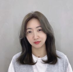 -变画·发型STUDIO