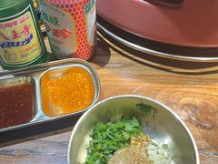 特色麻酱蘸料-西塔老太太泥炉烤肉(万柳华联店)