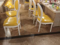 -爱客得牛排海鲜烤肉·火锅自助(春熙路黑金好店)