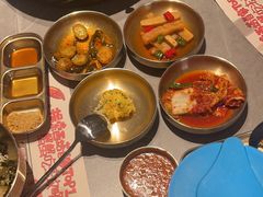 -草家酱蟹炭火烤肉店(珲春南路一店)
