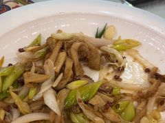 -马尔龙新疆饭店·清真(瑞景店)