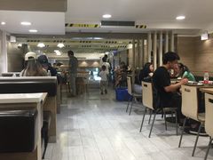 大堂-魏家凉皮(西安秋林宏业商厦店)