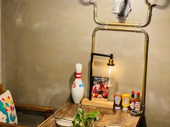 -HIGH FIVE哈福手工汉堡(桂林路店)