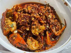 -凤凰路何眼镜香辣蟹(花果园店)