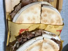 腊汁肉夹膜-大嘻咹biangbiang面(历史博物馆店)