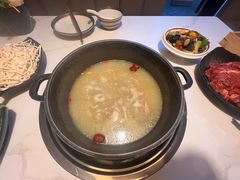 -汤宴·参须肚包鸡(南京路店)