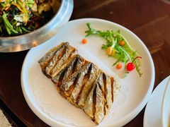 香炸渤海刀鱼-渔公码头·九龙湾国际饭店