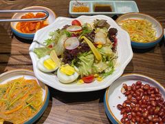 精品小菜-明洞阿姨·韩式酱蟹烤肉·创意料理(三元桥店)