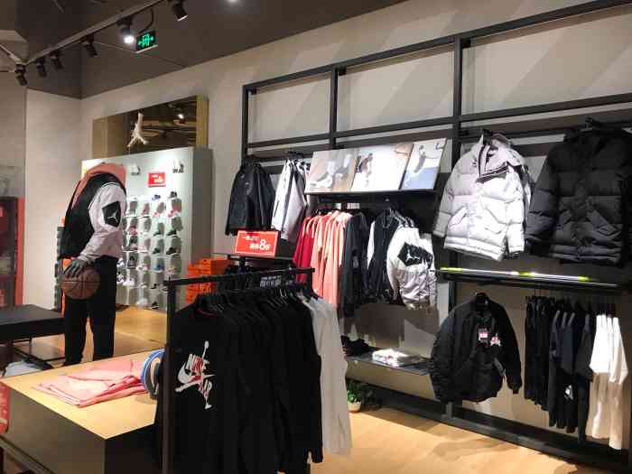 nike(万象城店)-"疫情后的万象城显然人气没那么大人气,很多.