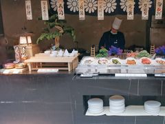 -朗丽兹自助餐厅