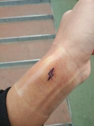 -SNOW TATTOO STUDIO