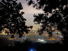-鬼笑石后山停车场