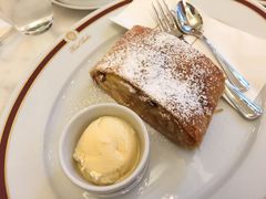 -Cafe Sacher(WIEN)