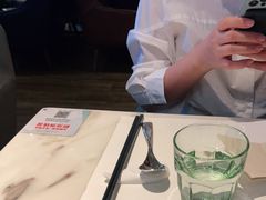 -港丽餐厅(高德置地店)