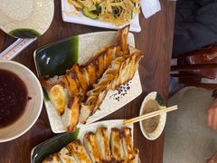 -大肚水饺锅贴·家常融合菜(新港店)