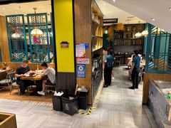 -黄泥岗·地道湖北菜(奥特莱斯店)