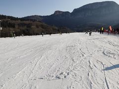 -济南卧虎山滑雪场