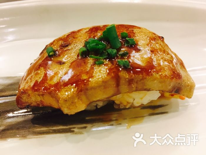 鹅肝握寿司
