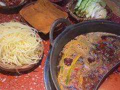 -赵美丽·重庆社区火锅·直营店(火车东站·中豪国际店)