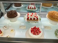 -潮一不贰·法式甜品·生日蛋糕·西式简餐(外滩店)