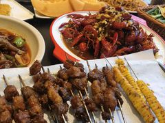 -六福烧烤酒馆(秦隆步行街店)