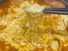 -三清洞摩西韩式年糕火锅(威高广场店)