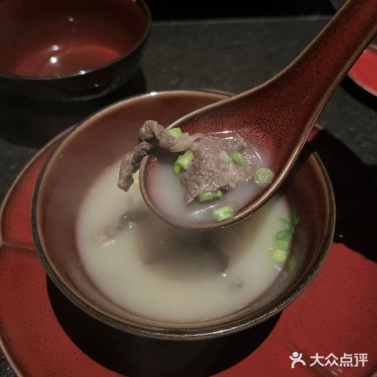 新荣记旗下 高品质火锅体验 