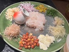 -得意咚瓜·顺德鱼生·冬瓜火锅(深圳首店)