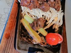 -穹六人间 people 6(岳阳路店)