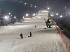 -庙香山滑雪场
