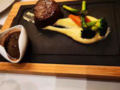 -龙虾酒吧扒房(宁波香格里拉店)