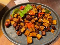 杏鲍菇炒牛肉粒-来龙里 精致 东南亚餐室(万象城店)