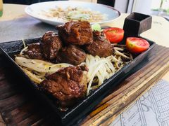 -穹六人间 people 6(岳阳路店)