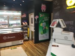 -全家便利店(王府井大街店)