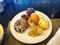 -上海龙之梦万丽酒店