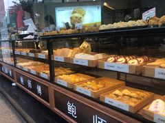 面包甜点陈列柜-鲍师傅糕点(春熙路店)
