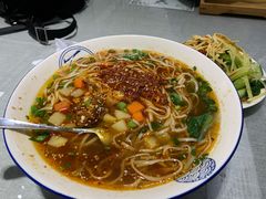 酸汤臊子面-大嘻咹biangbiang面(历史博物馆店)
